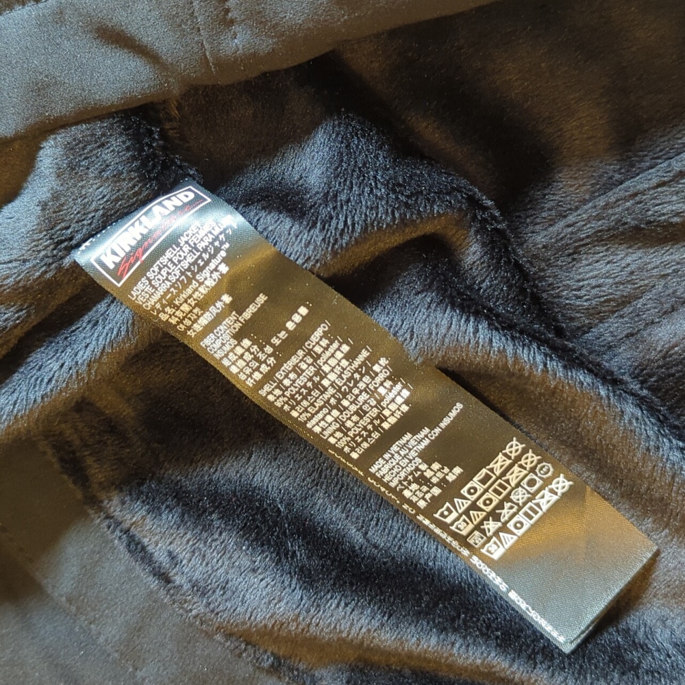 Kirkland Ladies Soft Shell Black Hooded Jacket Size XXL So Soft Inside Like New - Picture 6 of 7